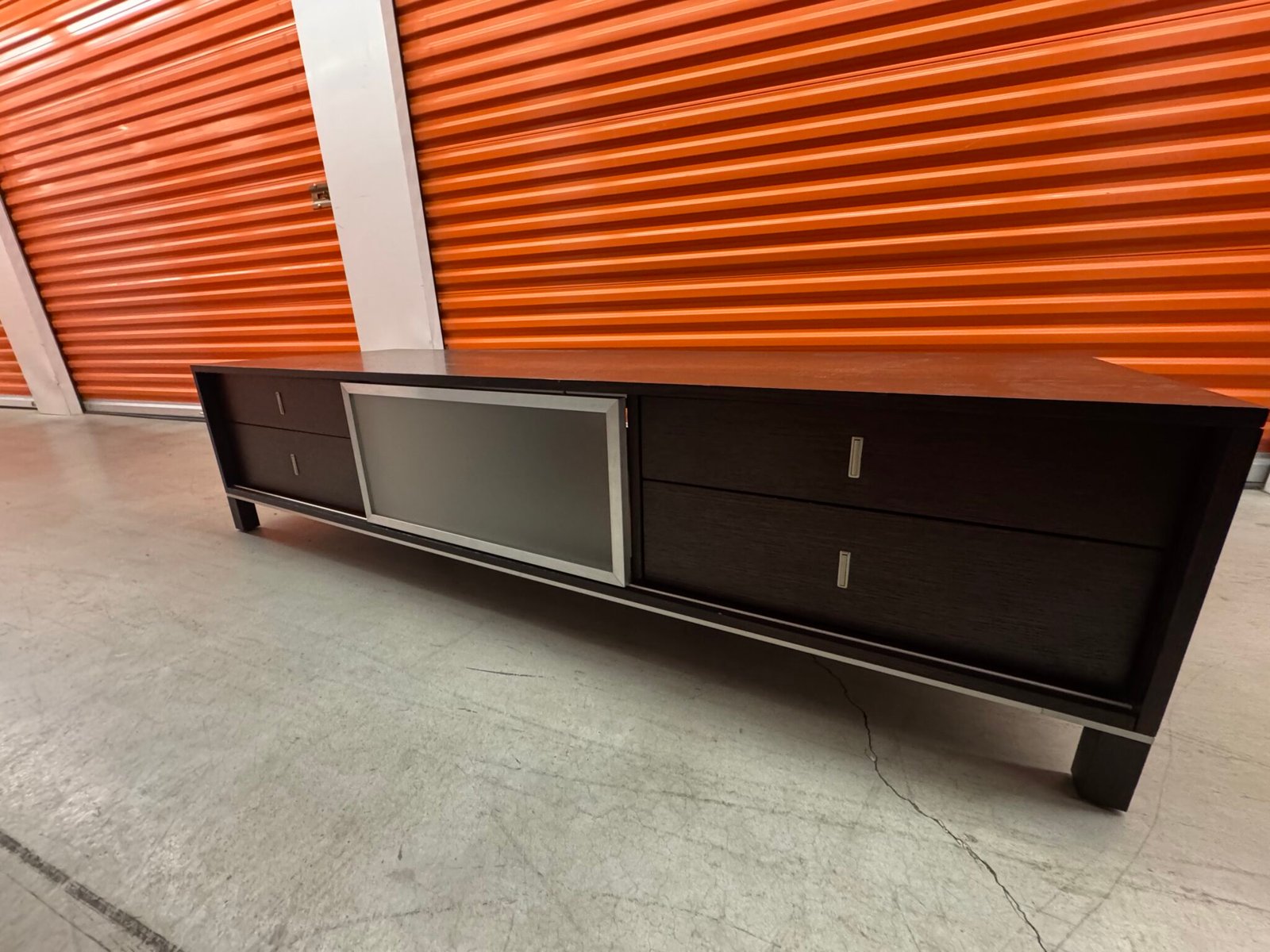 Sliding Door - TV Bench 2