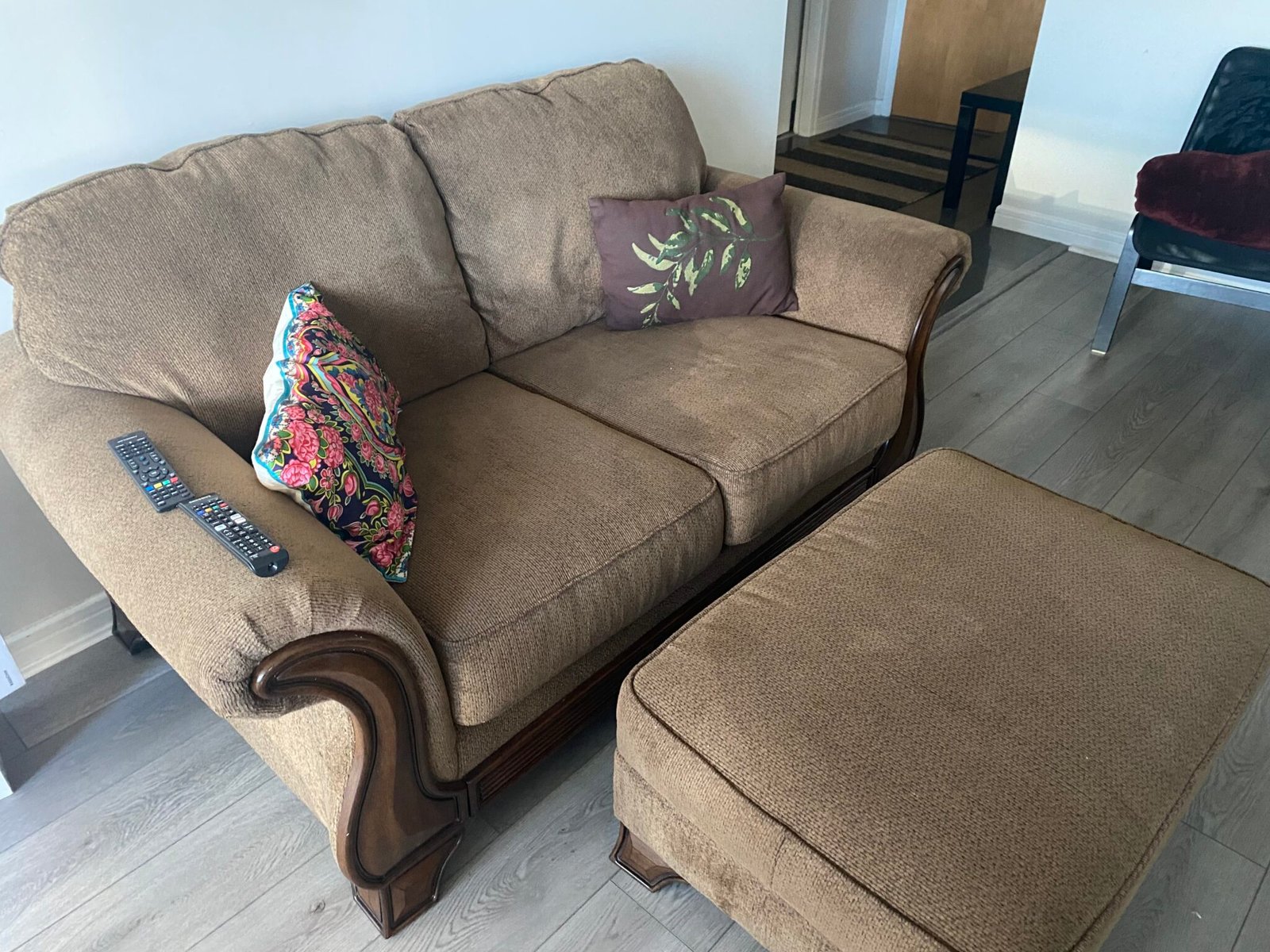 Sofa with Footrest